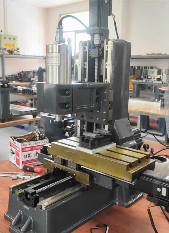 CNC 3 EJES 200 x 160 x 160mm FRESADO Y GRABADO - MODELO GZ01-2016-3