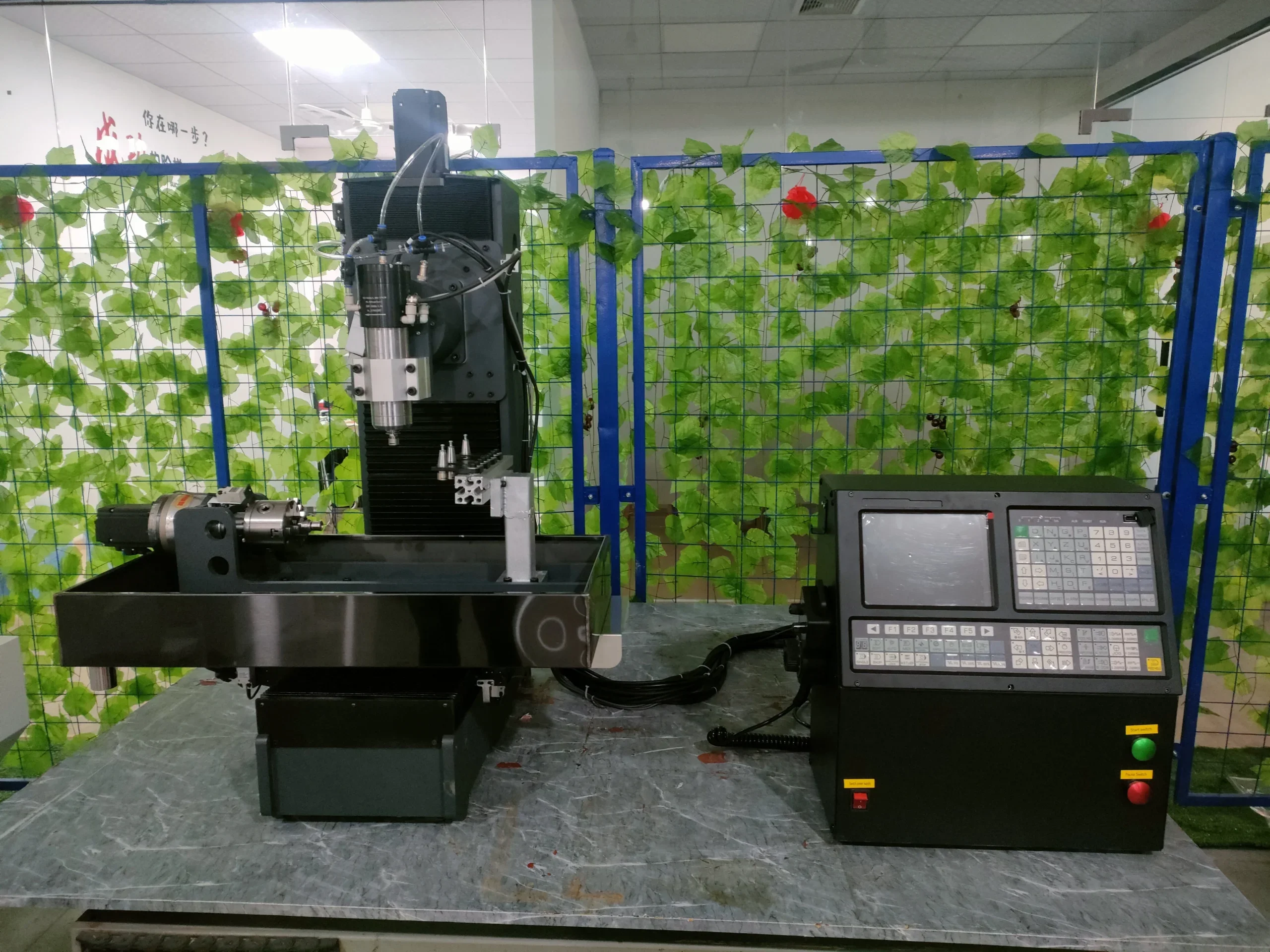 FRESA CNC 5 EJES 250 X 200 X 270  GZ01-2727-5 ATC