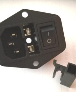 Conector interlock con porta fusible y on off geetech enchufe tecla COD 1473