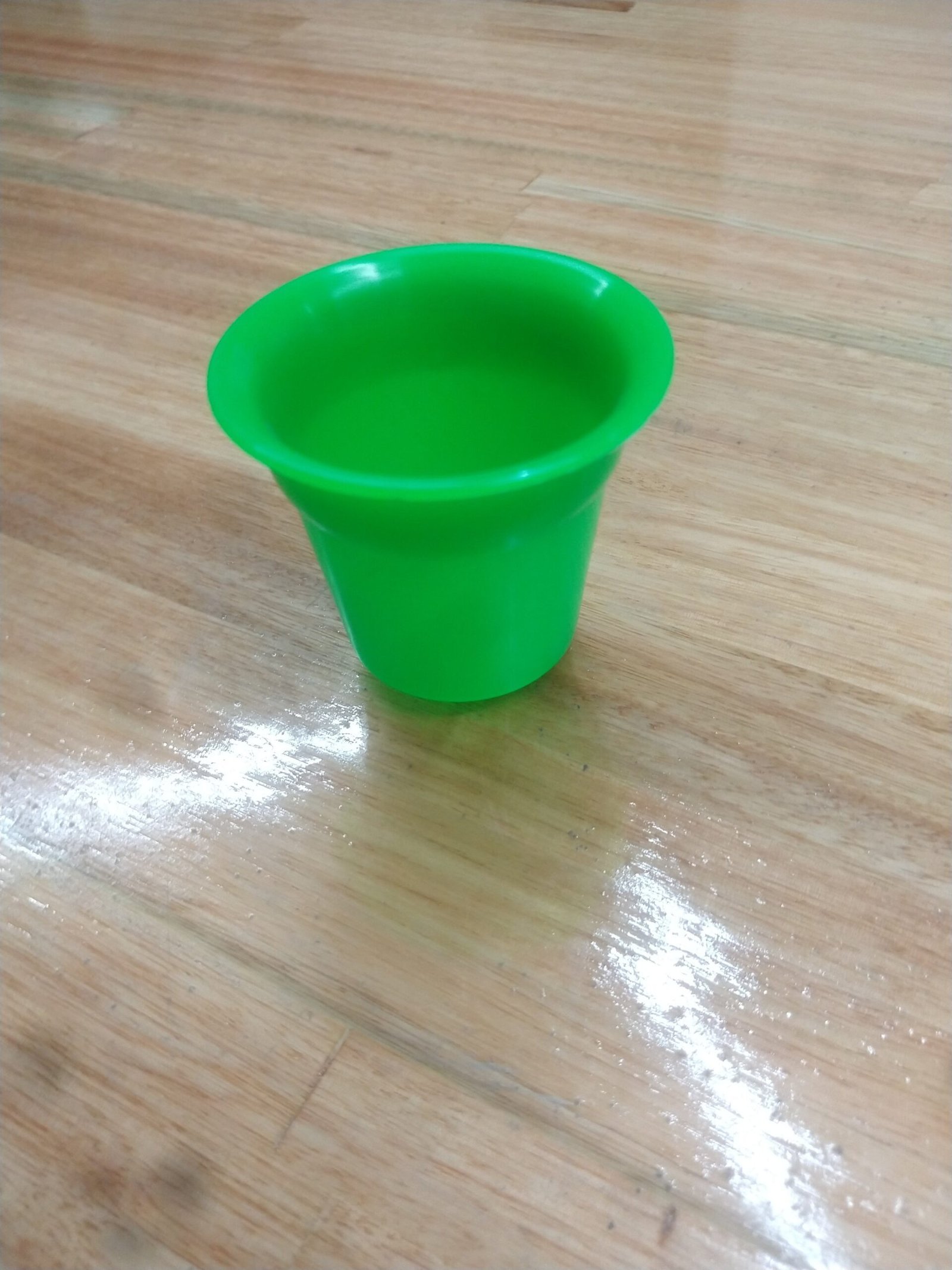 VERDE FLUO Escalonado Mate Interior Verde fluo Polímero Impresión 3d cant1 AT