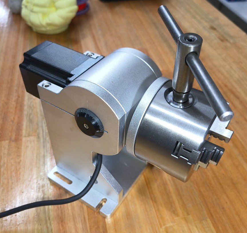 ROTATORIO LASER FIBRA MARCADORA y grabadora GX ROTADOR 4 EJE - Imagen 3